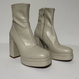 Wild Fable Nadia Platform Boots Women’s Size 6 Off White Zip Up